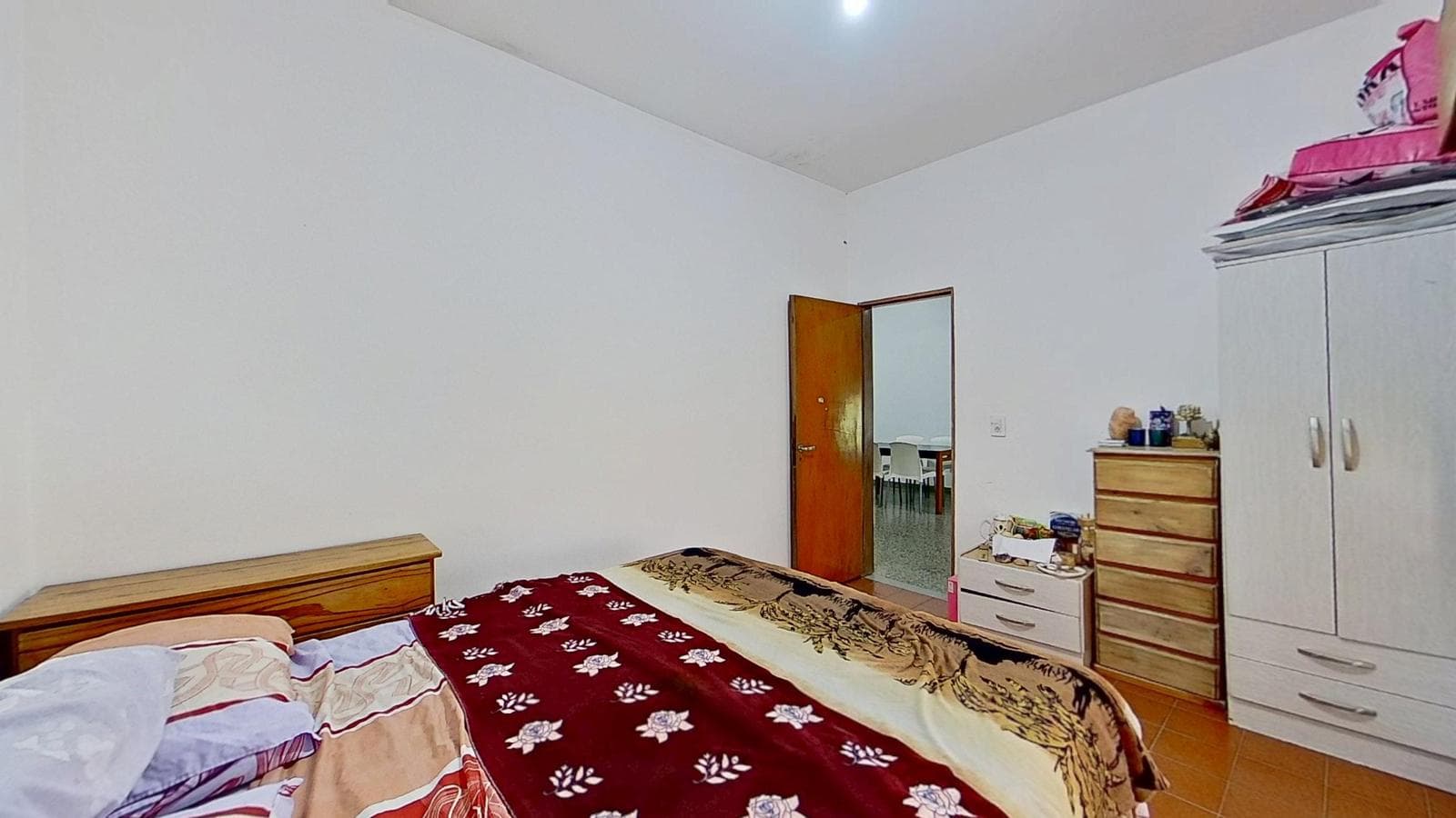 House for Sale: 4 Rooms, Patio, and Terrace in West Berazategui