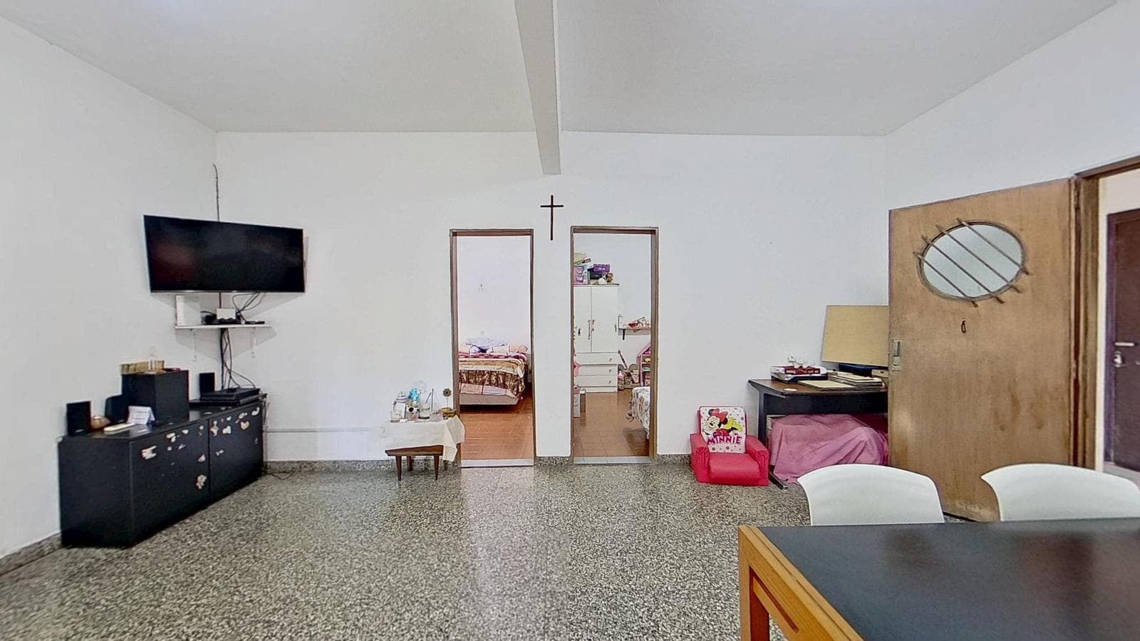 House for Sale: 4 Rooms, Patio, and Terrace in West Berazategui