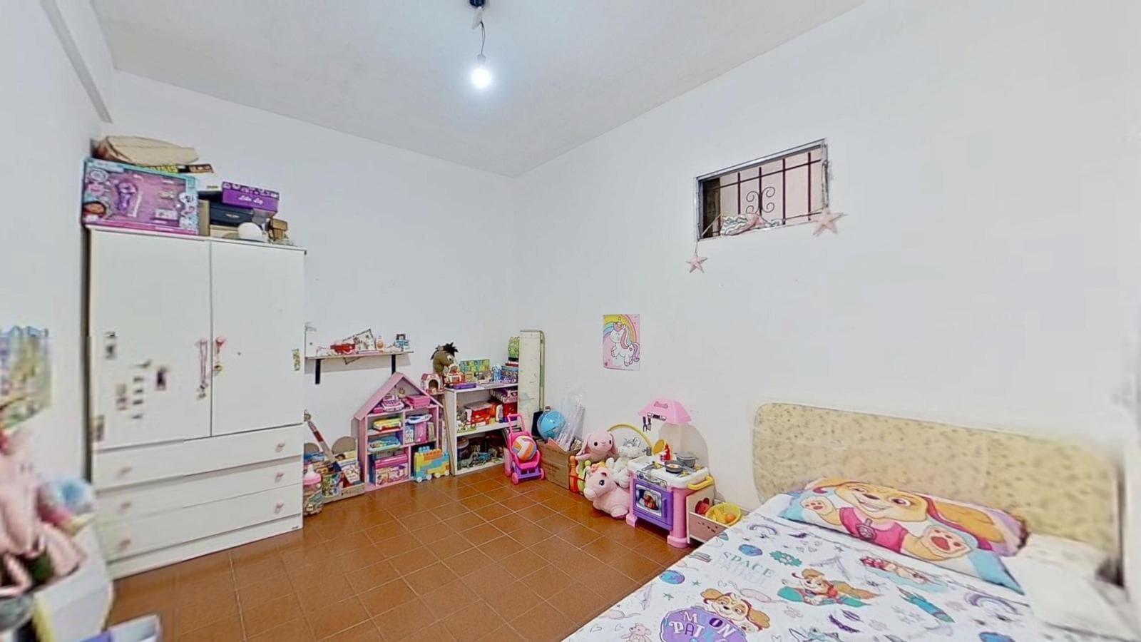 House for Sale: 4 Rooms, Patio, and Terrace in West Berazategui