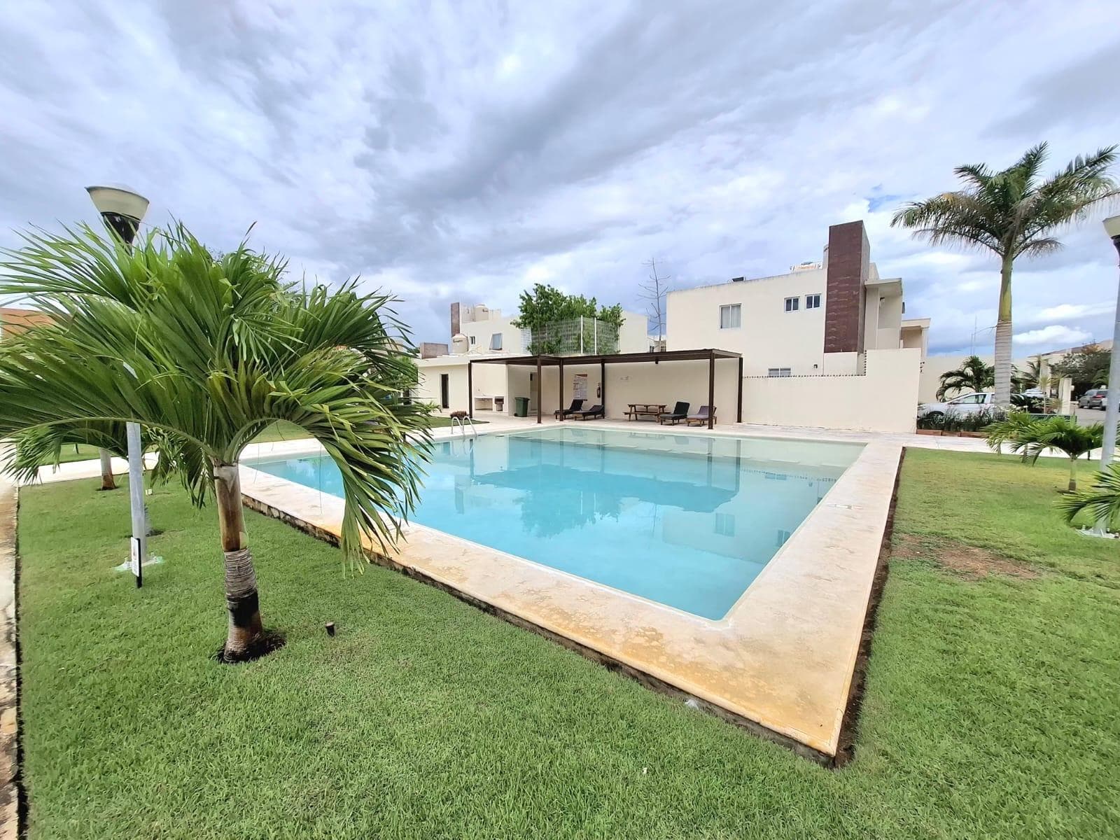 Three-bedroom house for rent in Playa del Carmen