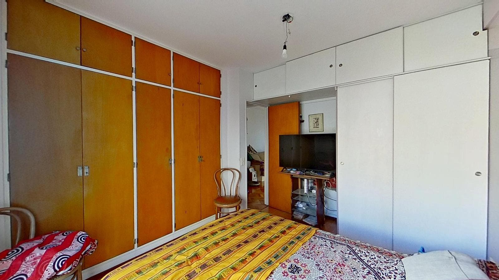 Sale: Apartment 2 with a garage on Balvanera.