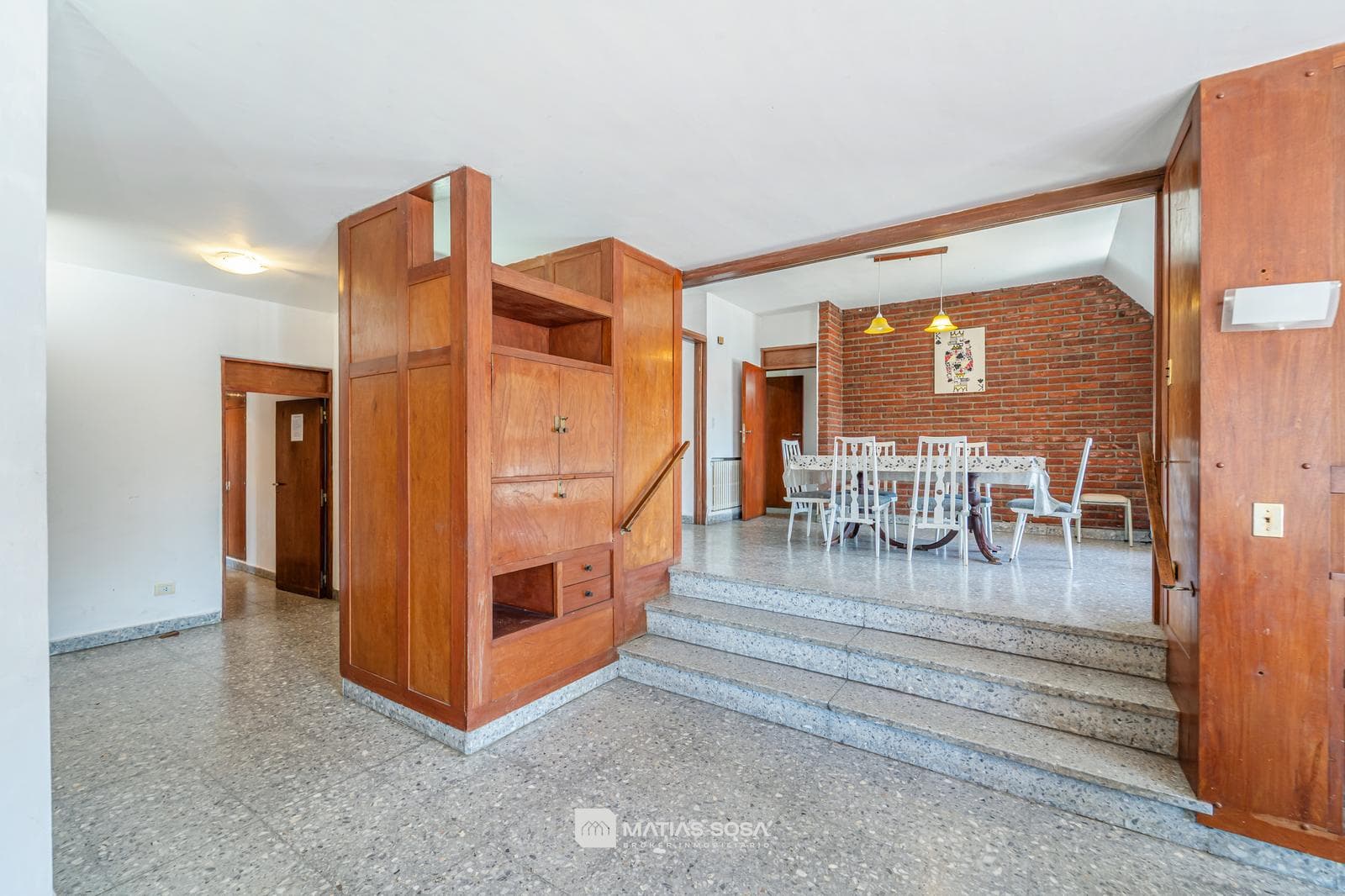 For Sale - 5-Room House - Chauvin