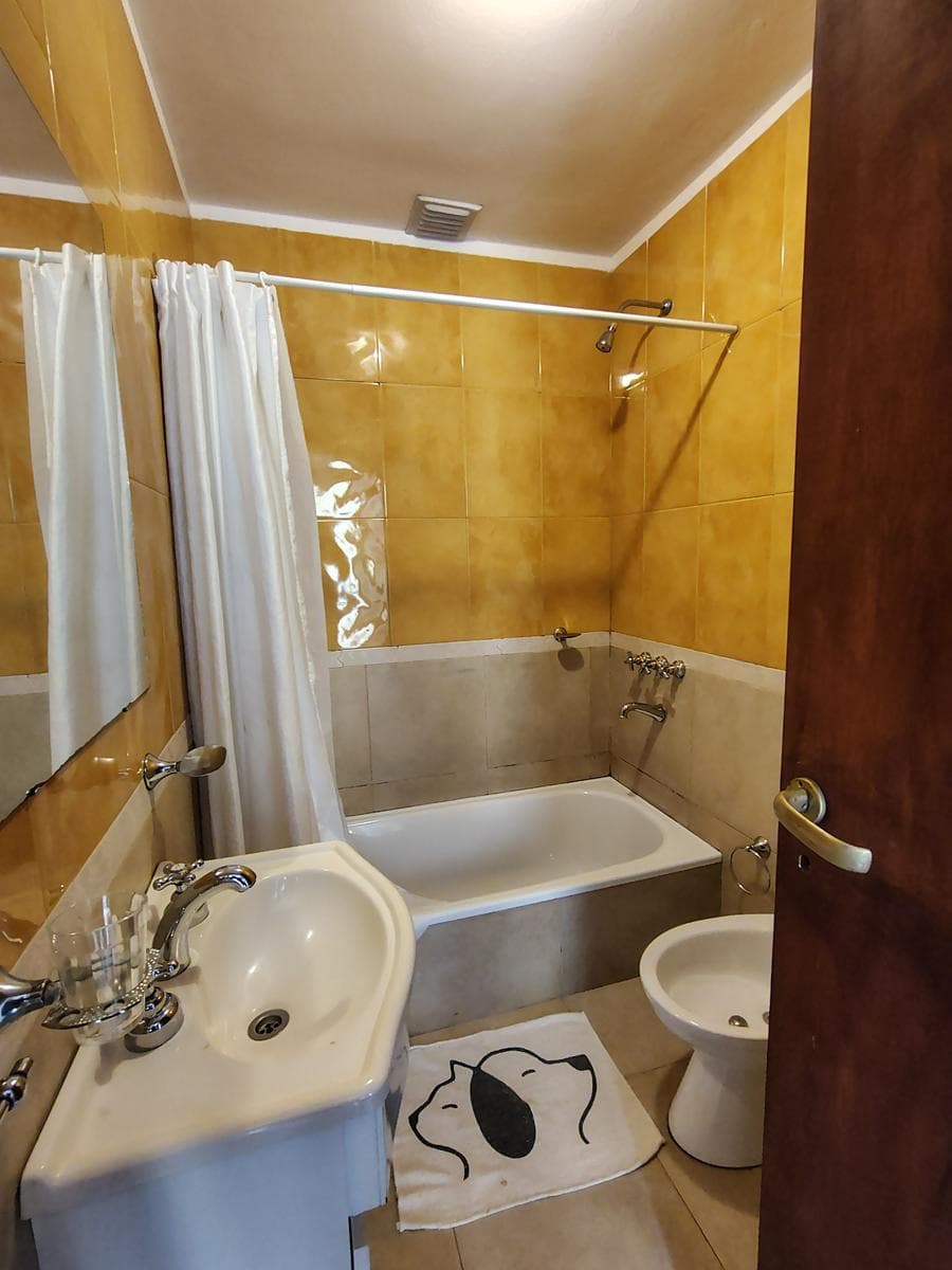 Inn for sale in Mina Clavero, 100 meters from the river | 8 bedrooms, each with a bathroom | Ideal investment