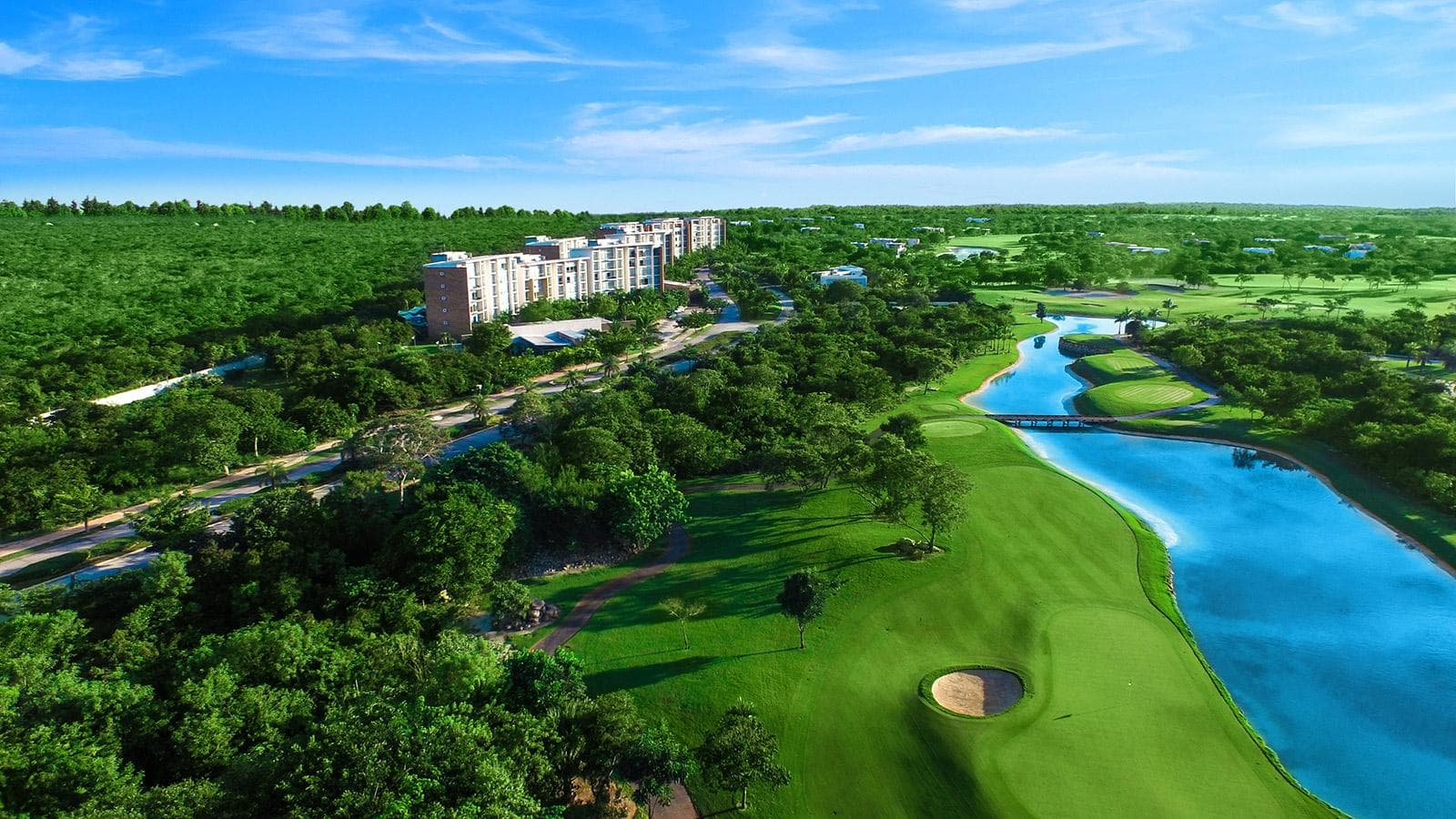Land for Sale with a View of the Golf Course at Yucatán Country Club