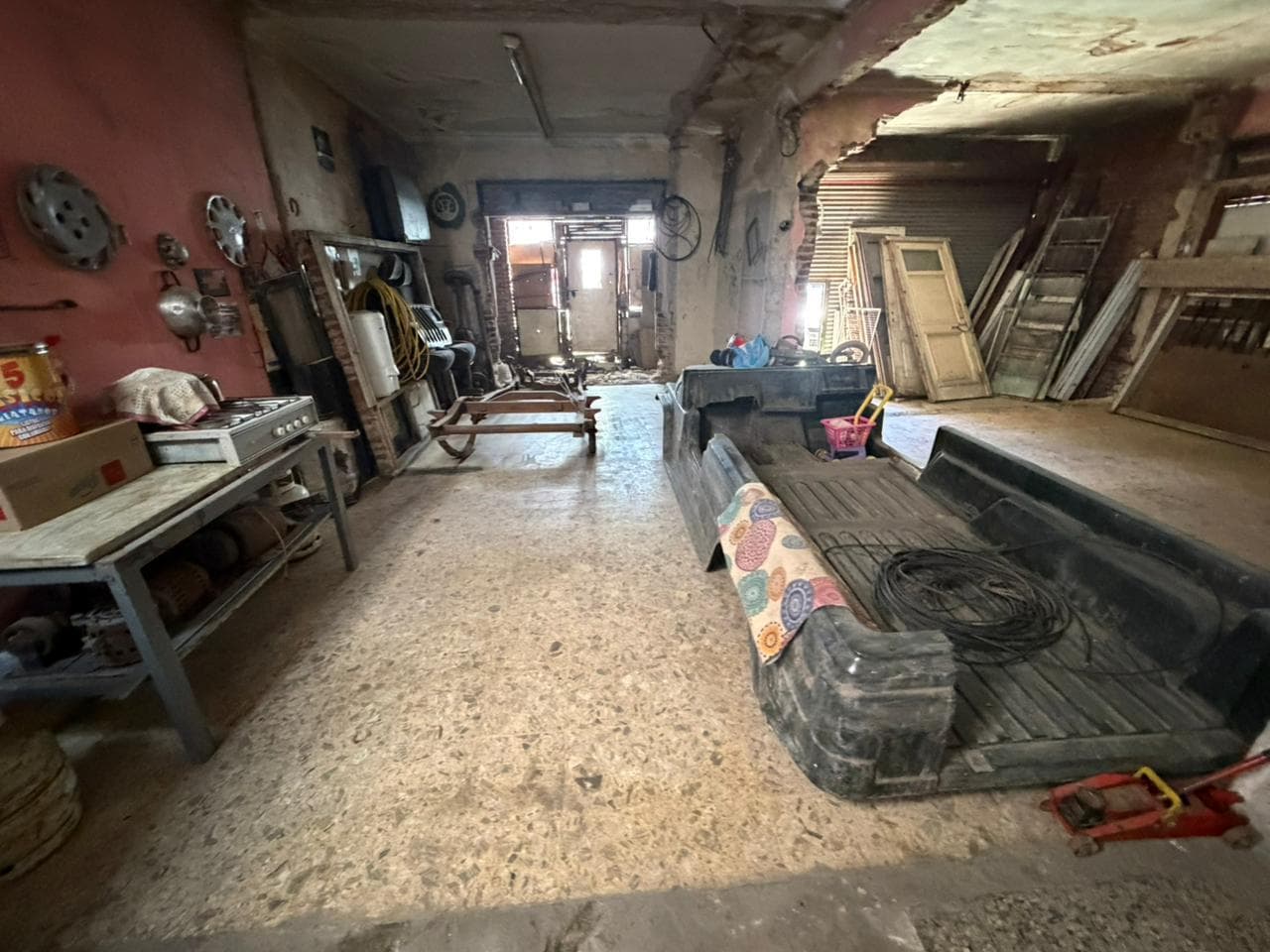 VENTA/ALQUILER GALPÓN EN ZONA ESTRATEGICA DE QUILMES ESTE