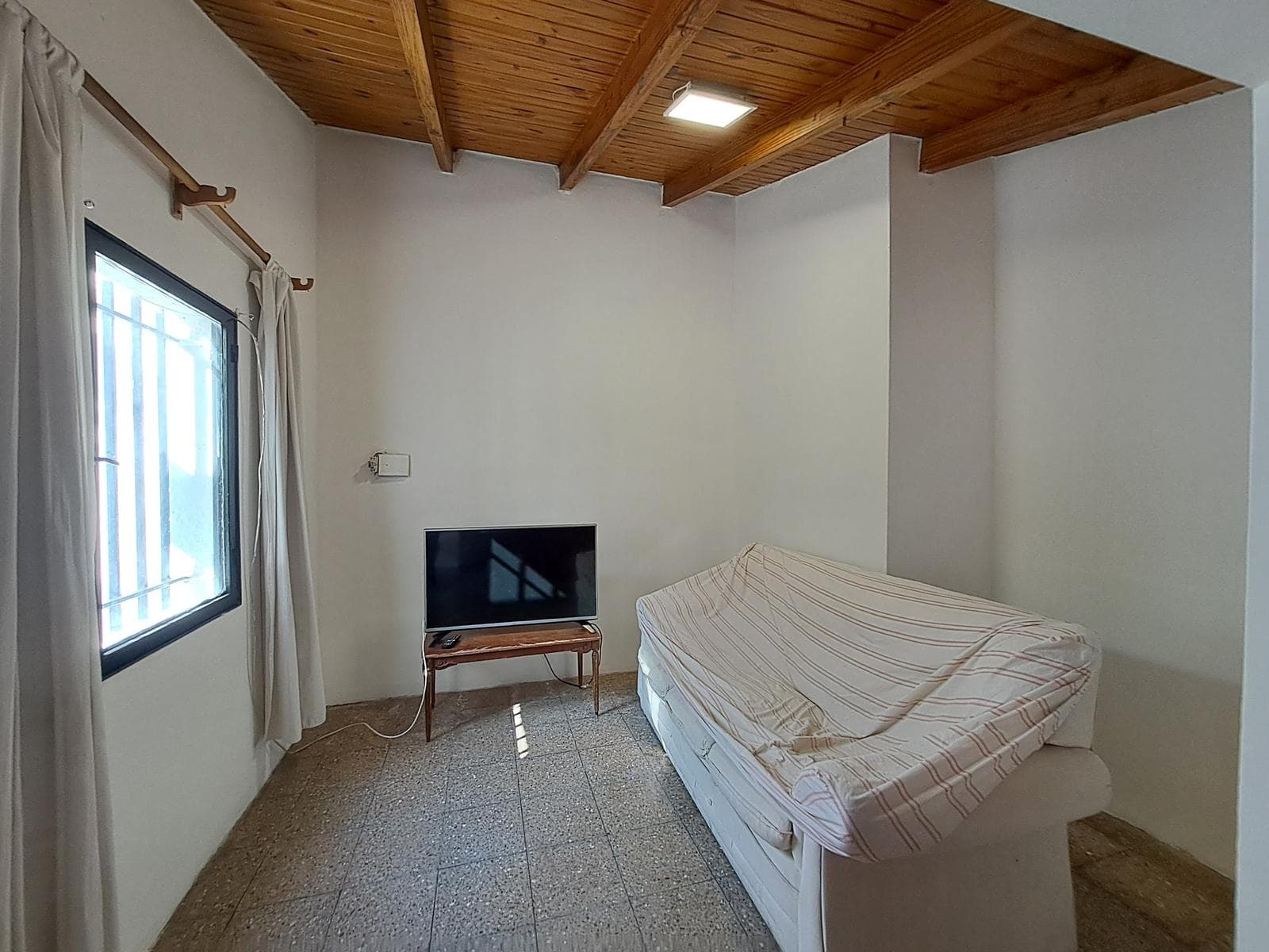 House for Sale - 5 bedrooms, 2 bathrooms, excellent condition - MAIPU