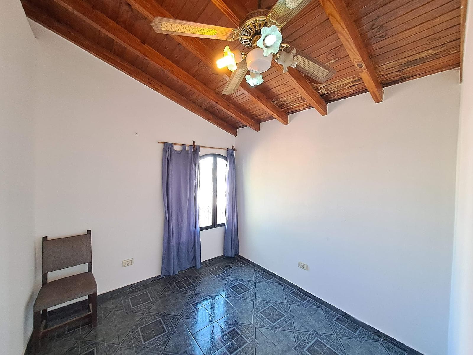 House for Sale - 5 bedrooms, 2 bathrooms, excellent condition - MAIPU