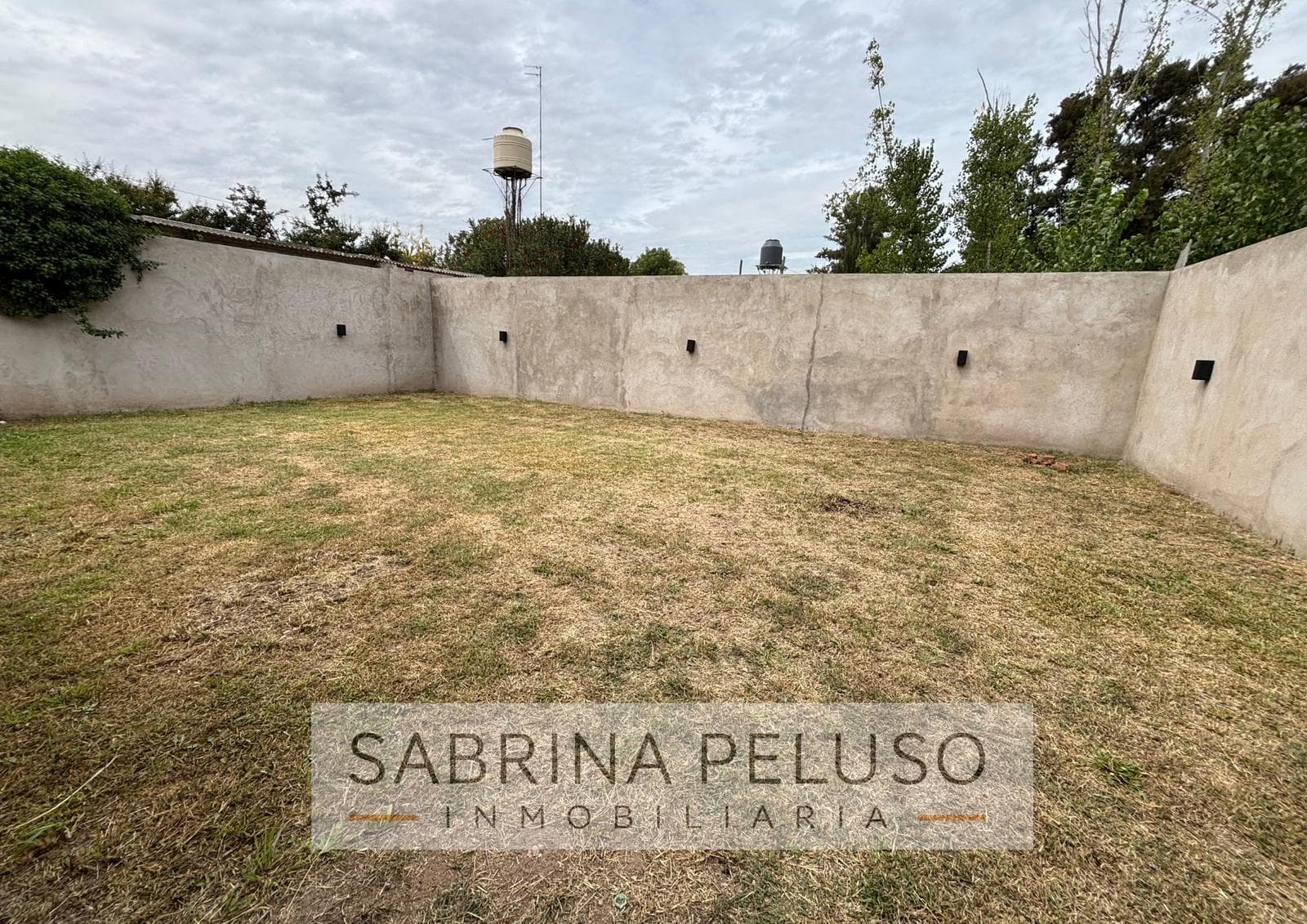 House for Sale in Francisco Alvarez