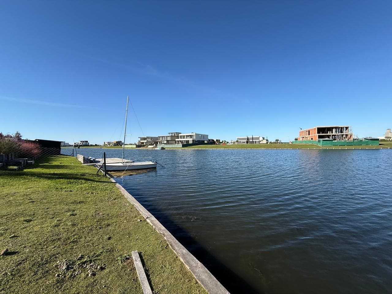 Land for sale. Los Puentes. Nordelta. Near the lagoon