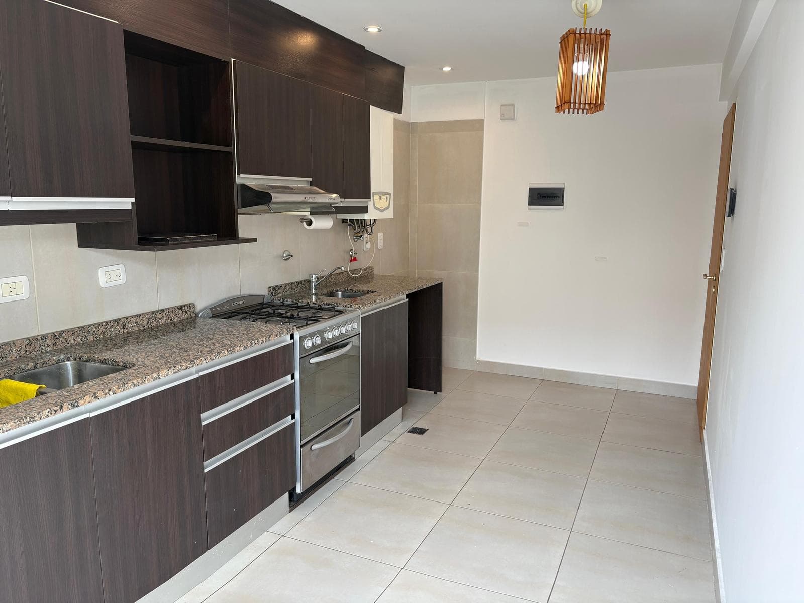 Ground-floor apartment with a garden and two rooms - Available immediately