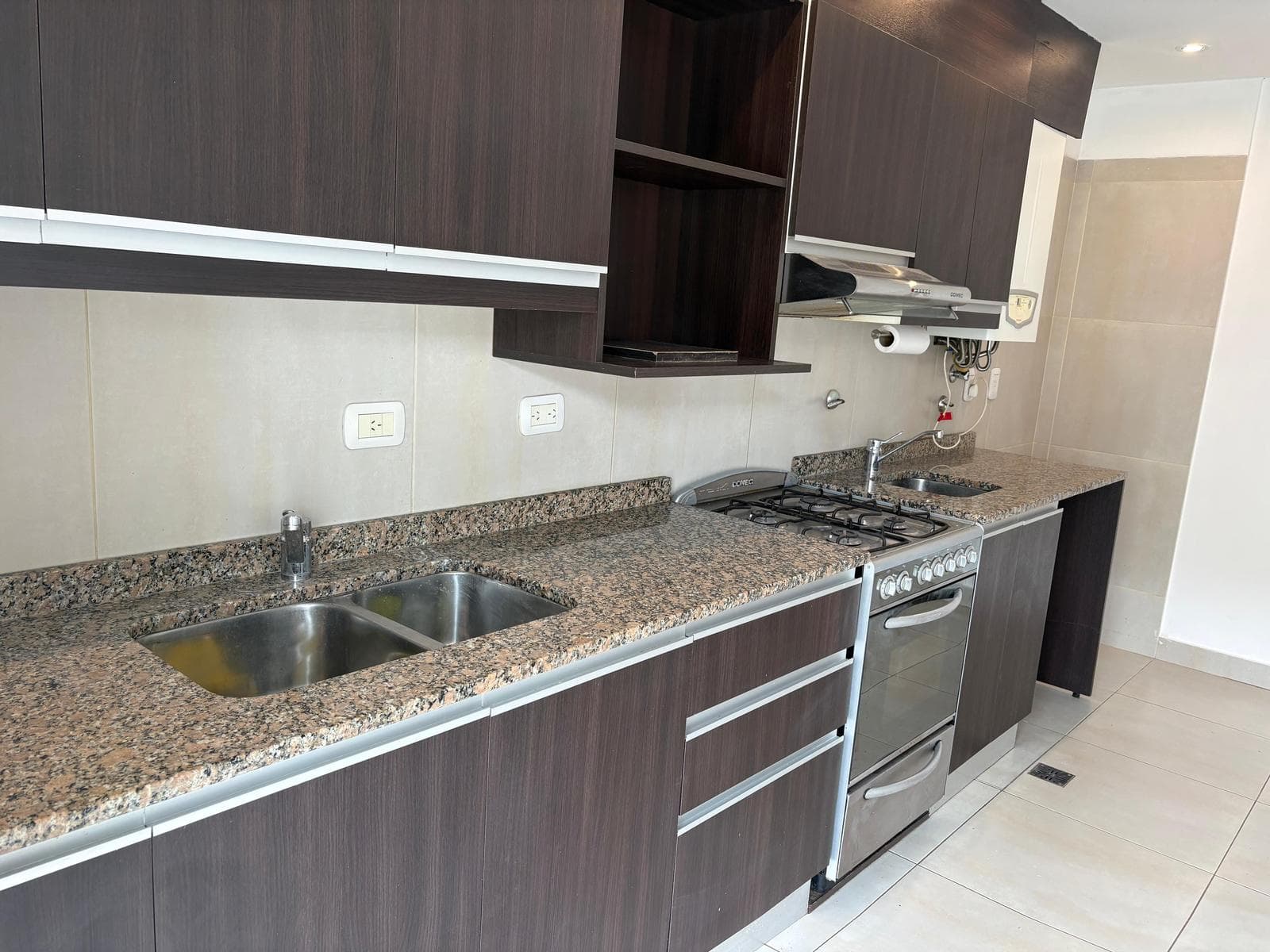 Ground-floor apartment with a garden and two rooms - Available immediately