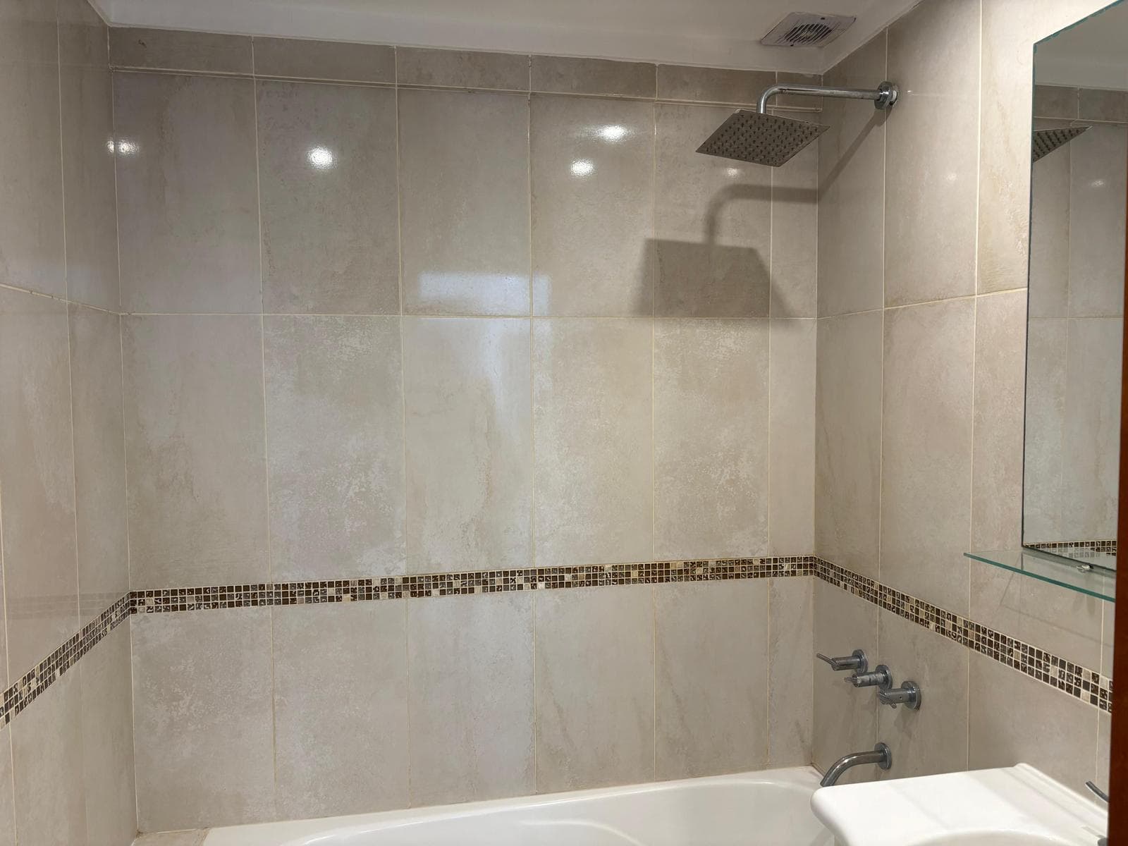 Ground-floor apartment with a garden and two rooms - Available immediately