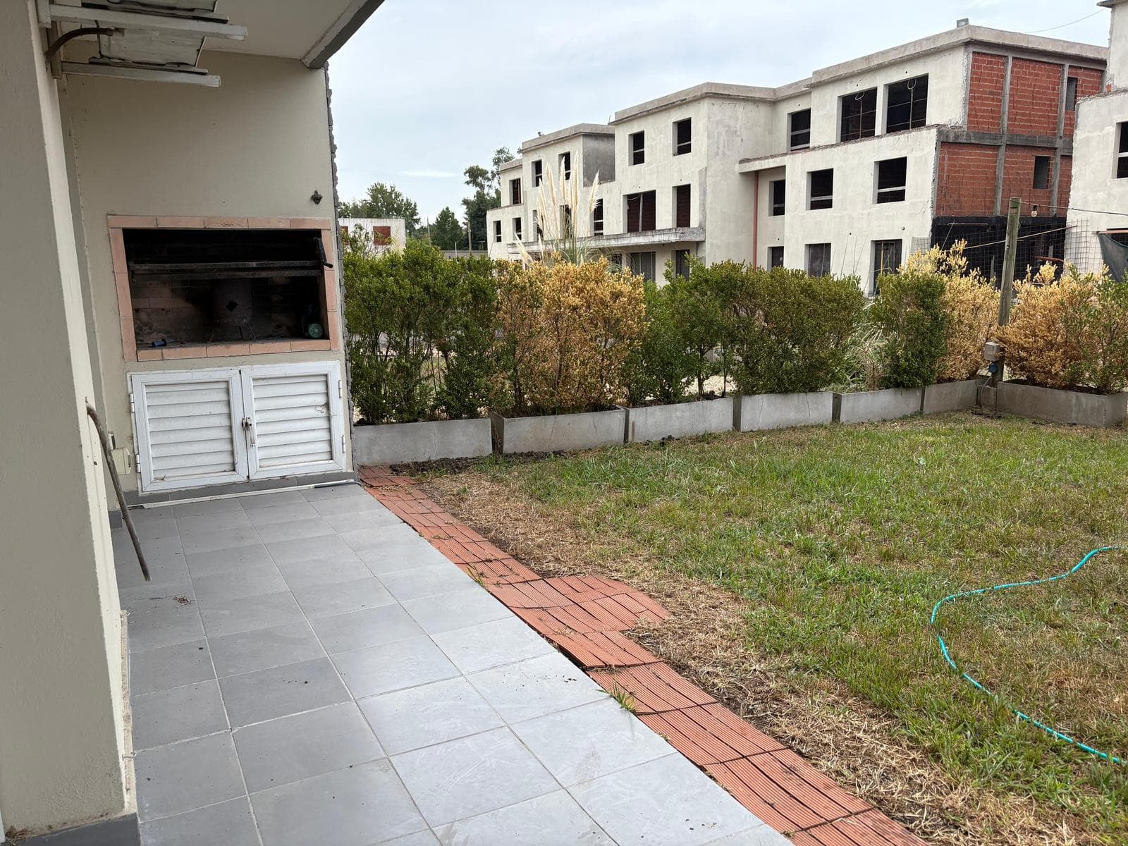 Ground-floor apartment with a garden and two rooms - Available immediately