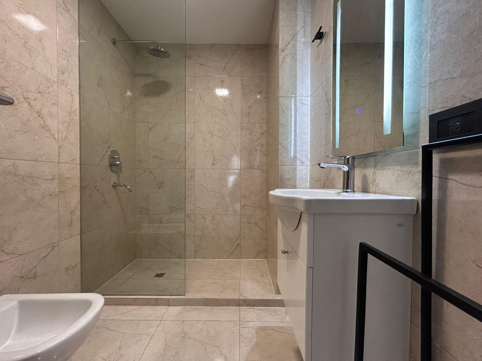 Financing for up to 5 years after delivery: 1 1/2-bedroom unit with balcony in Nueva Córdoba; Move-in: Dec. 27