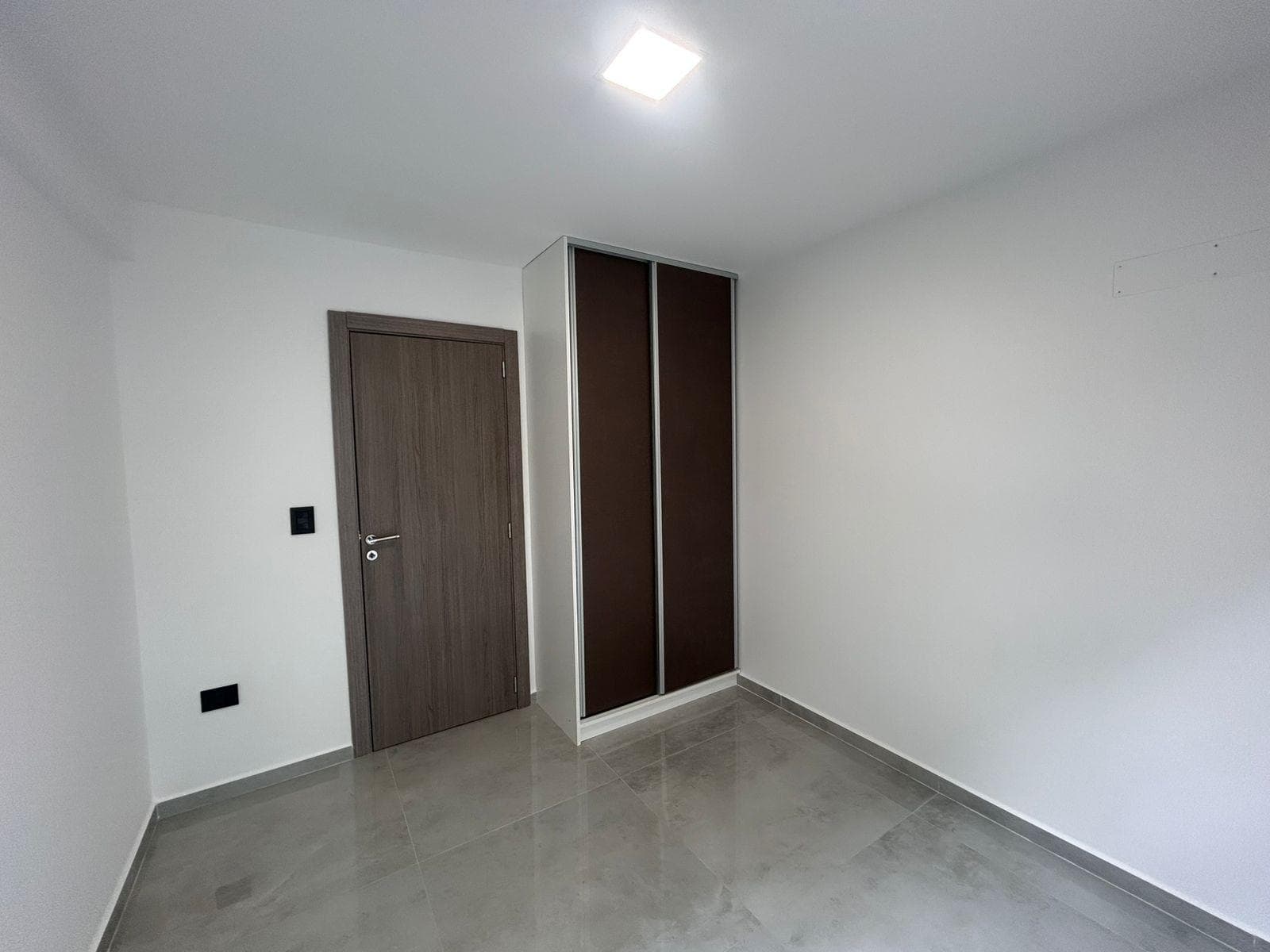 Financing for up to 5 years after delivery: 1 1/2-bedroom unit with balcony in Nueva Córdoba; Move-in: Dec. 27