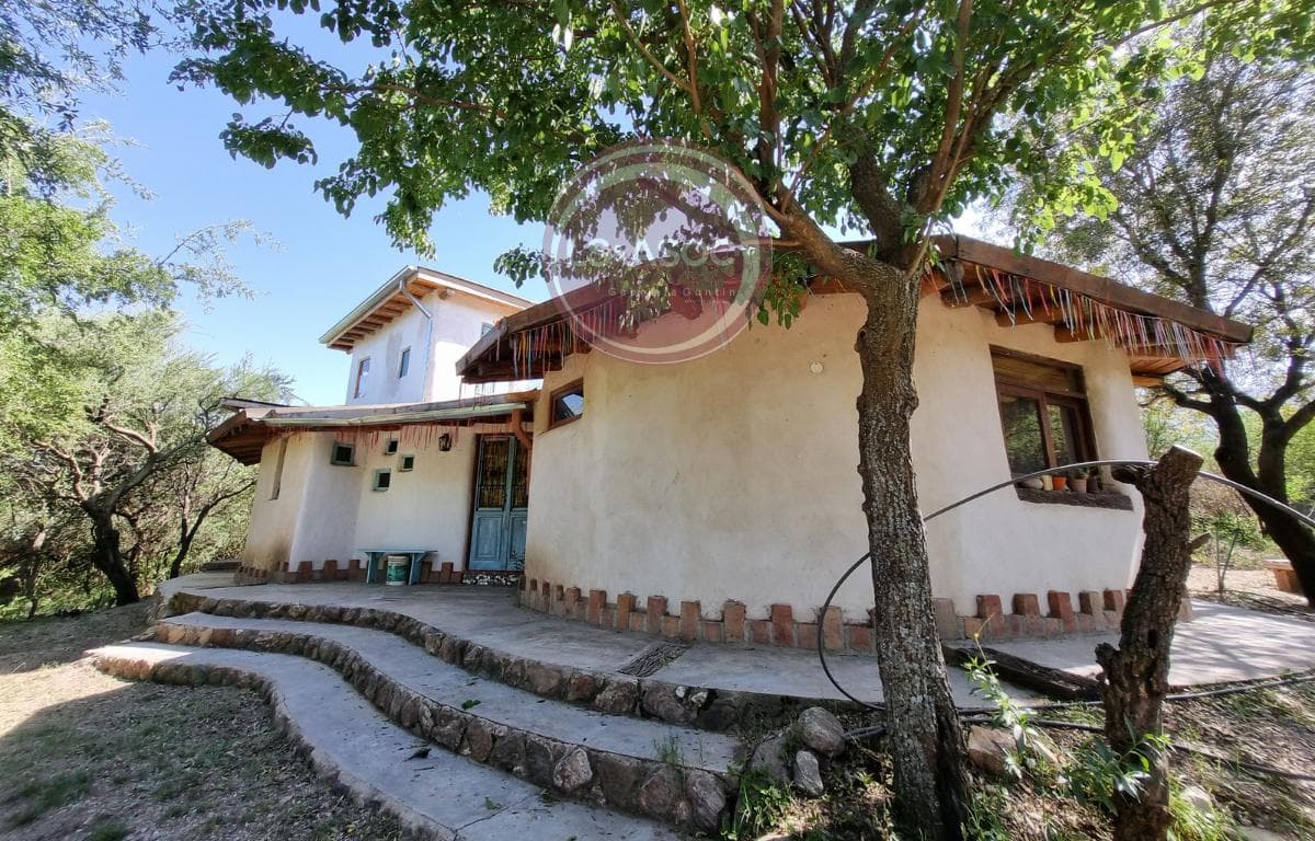 House in Cerro De Oro