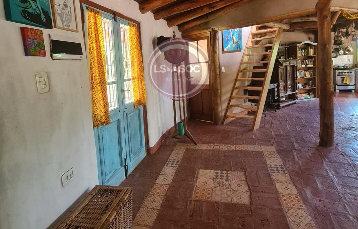 House in Cerro De Oro