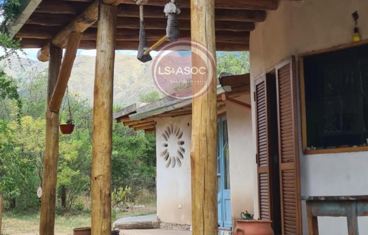 House in Cerro De Oro