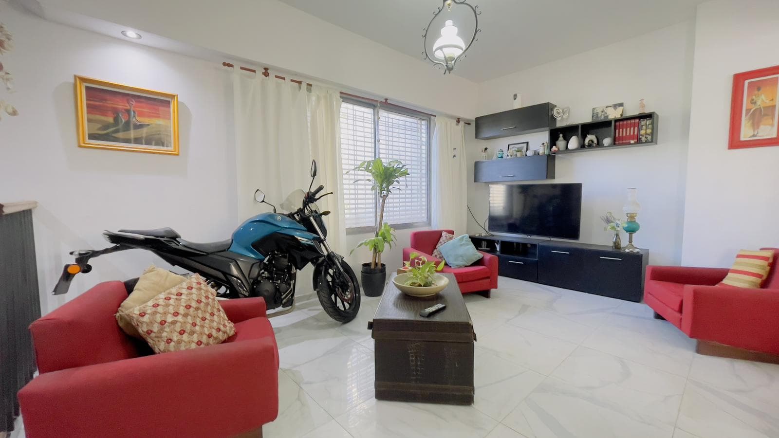 5-room house for sale with garage in Quilmes