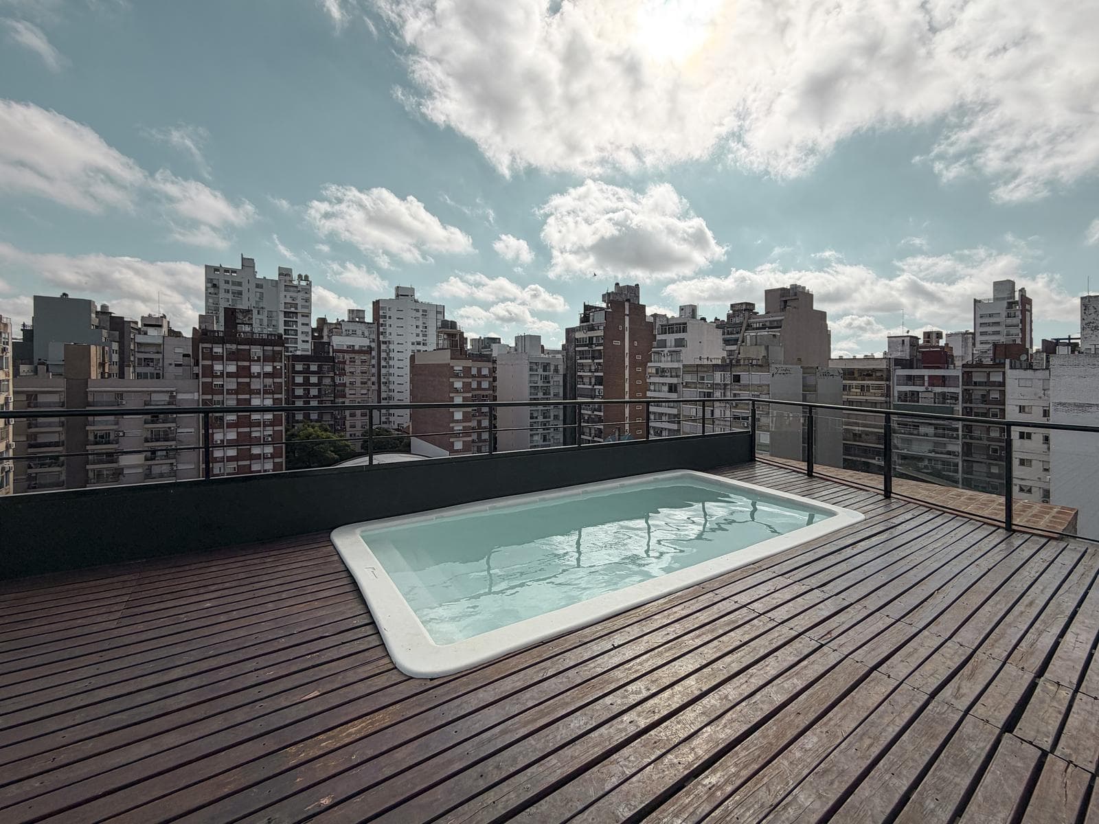 2-bedroom apartment with a garage and amenities in the riverfront area