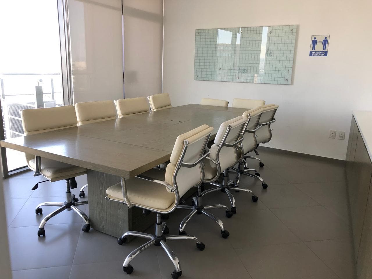 FURNISHED Office for Sale on Prolongación Corregidora Norte, Arboledas, Querétaro