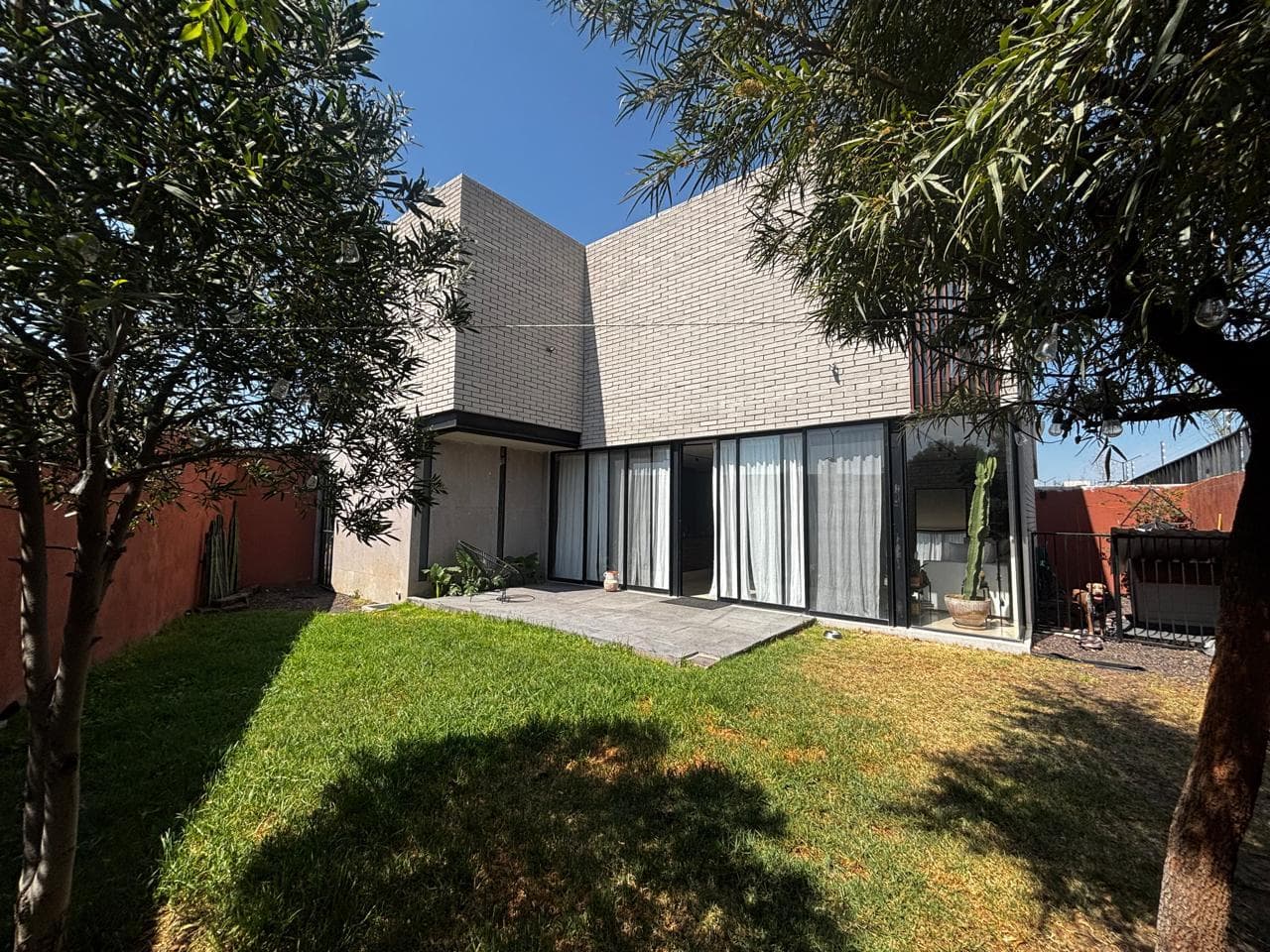 Casa Semi Amueblada en Misiones de Santa Fe a dos cuadras de la Ibero
