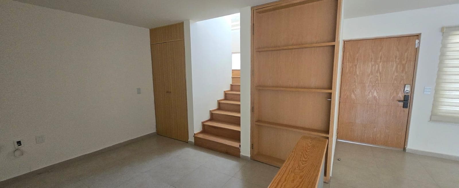 SPACIOUS SMART HOME FOR SALE IN CAÑADAS DEL LAGO, CORREGIDORA, QUERÉTARO
