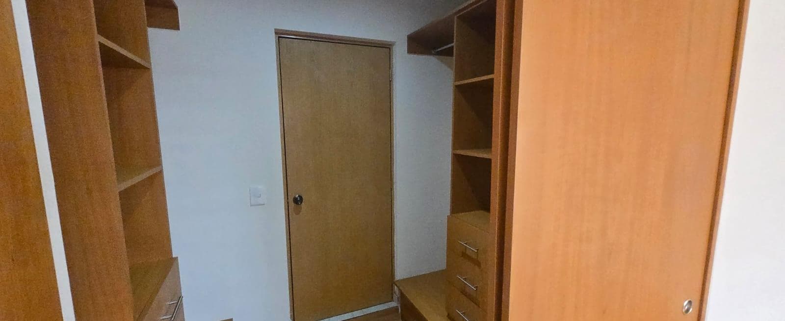 SPACIOUS SMART HOME FOR SALE IN CAÑADAS DEL LAGO, CORREGIDORA, QUERÉTARO