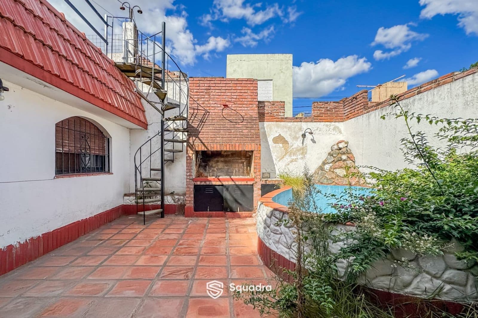 FOR SALE | TRADE - 4-Bedroom House - Alberdi, Rosario. QUALIFIES FOR A LOAN.