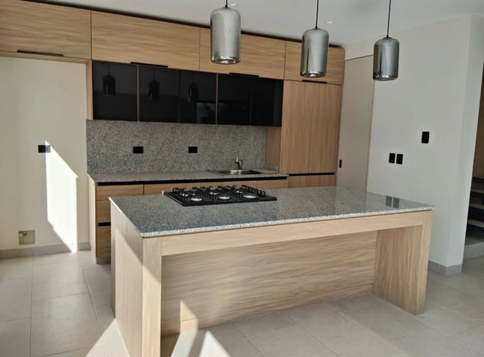House - Las Plazas Residential Condominium