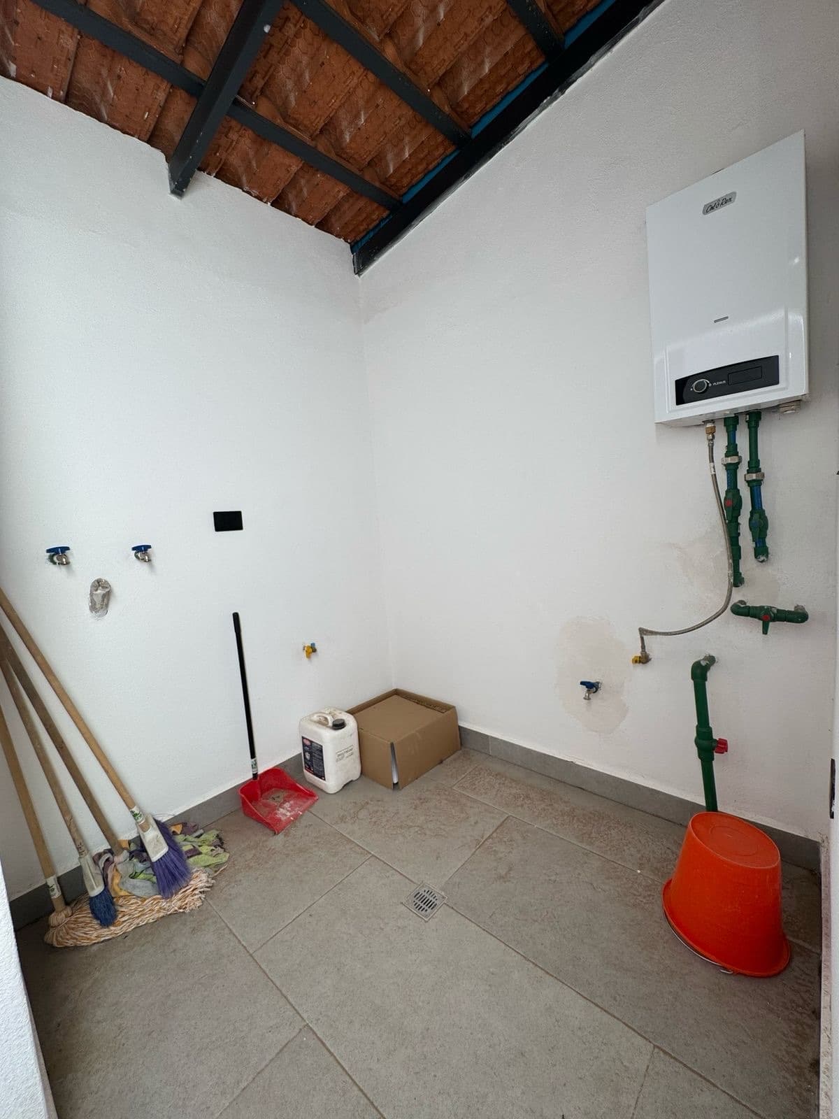 House - Las Plazas Residential Condominium