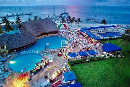 Oceanfront Condo in Cancún's Hotel Zone for Sale