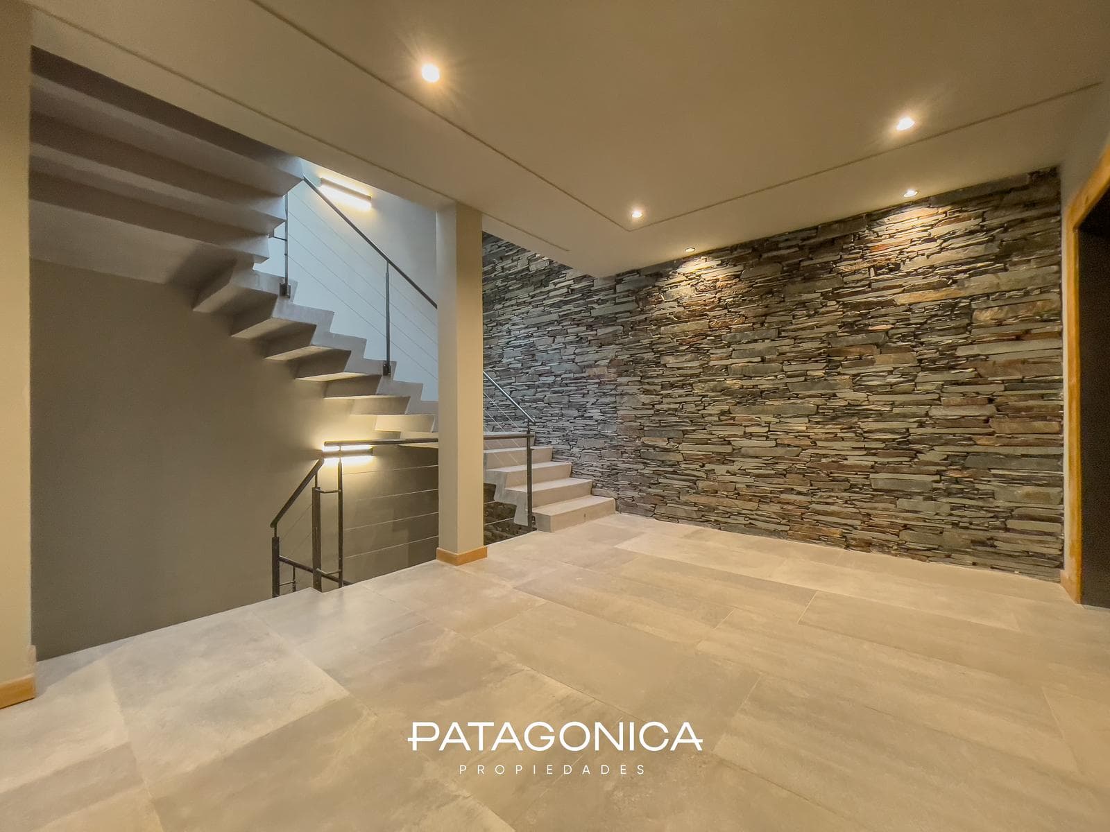 Premium 51-square-meter, 2-room apartment on the lakefront
