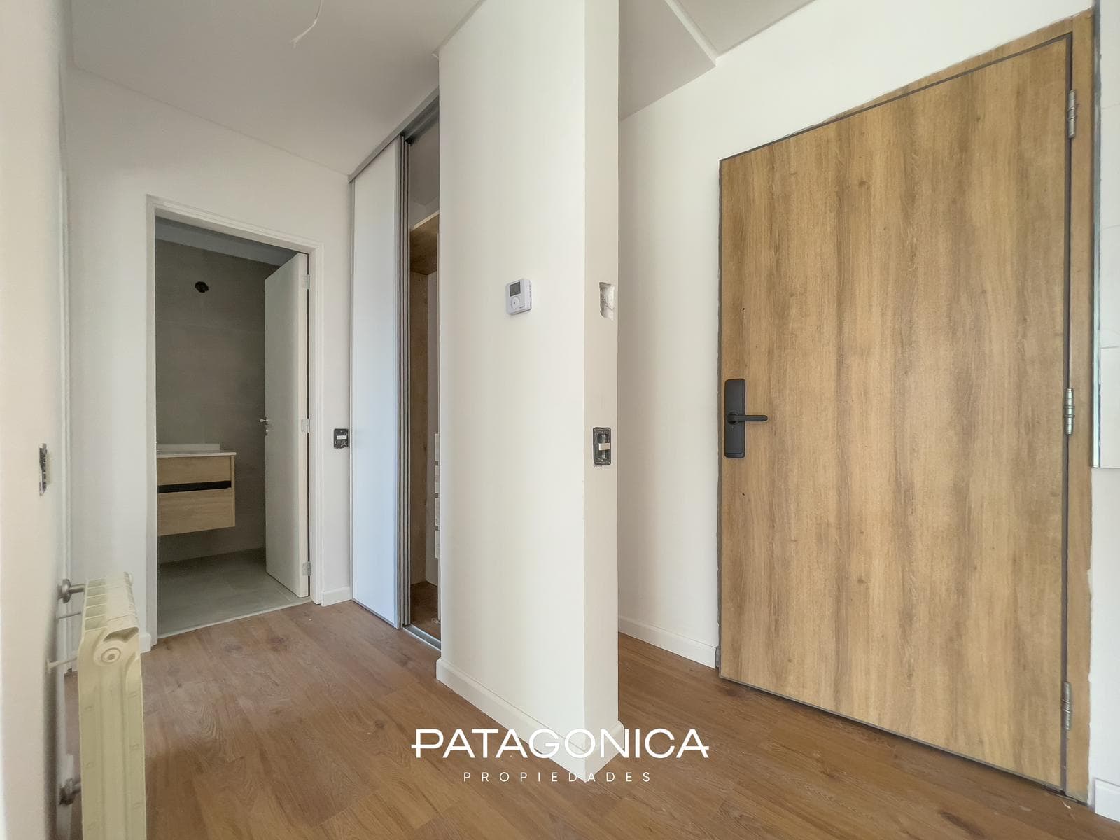 Premium 51-square-meter, 2-room apartment on the lakefront