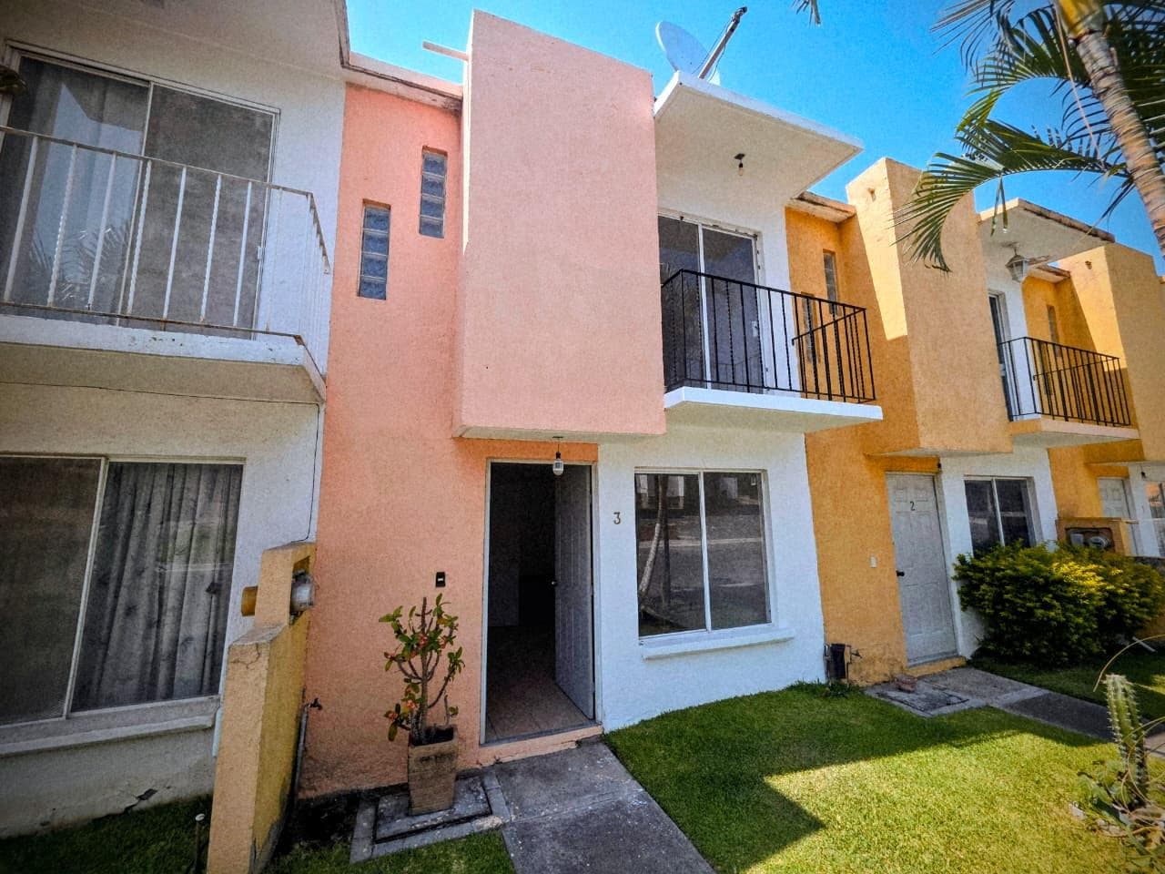 House for Sale in Rinconada Xochitepec 1, Morelos