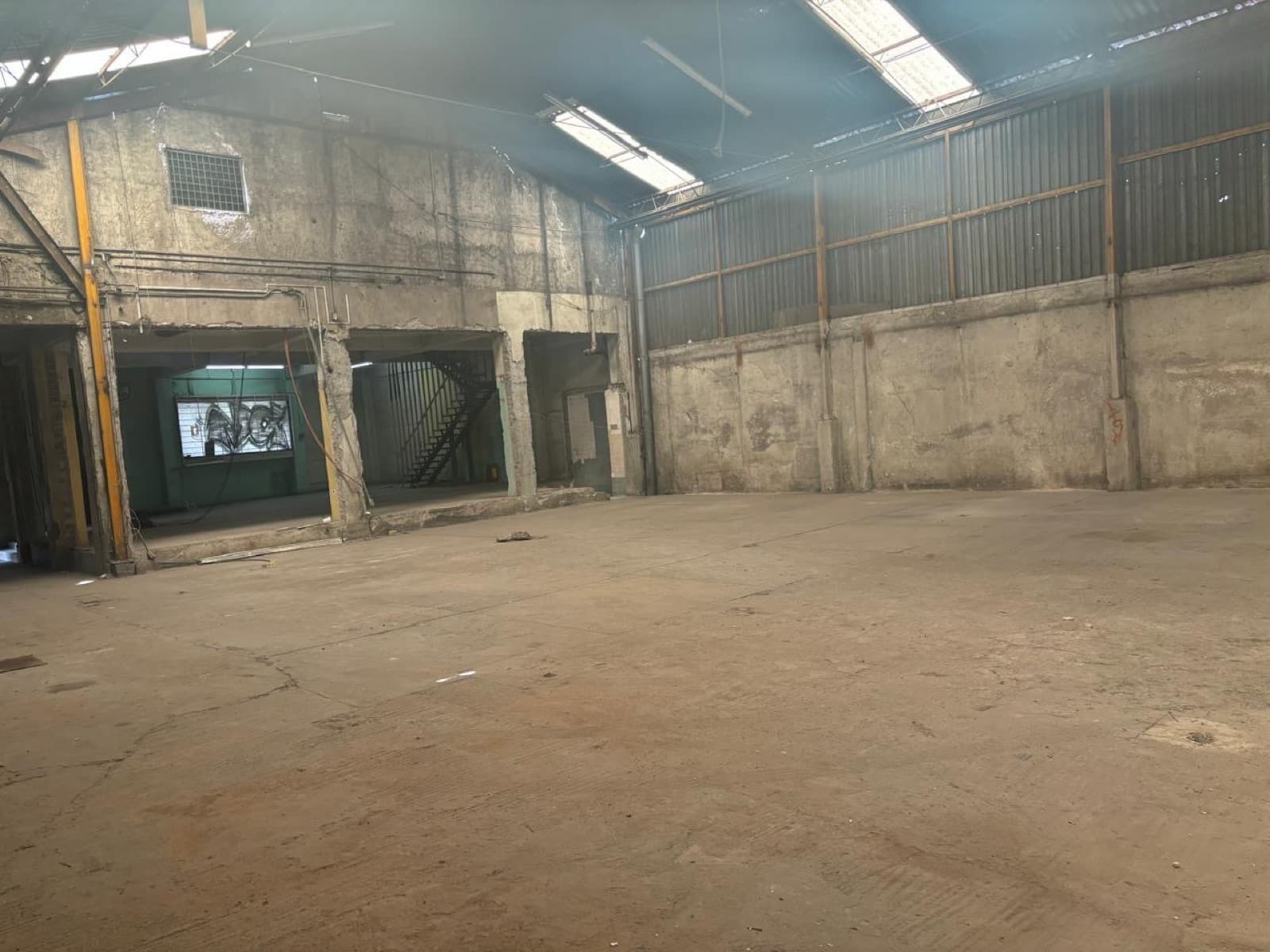 Commercial Warehouse for Rent in Santa Isabel Tola, Gustavo A. Madero