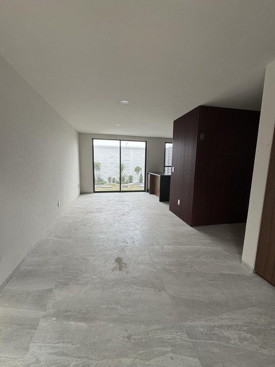 NEW HOME FOR SALE IN THE ESMERALDA RESIDENTIAL COMPLEX, SAN MATEO