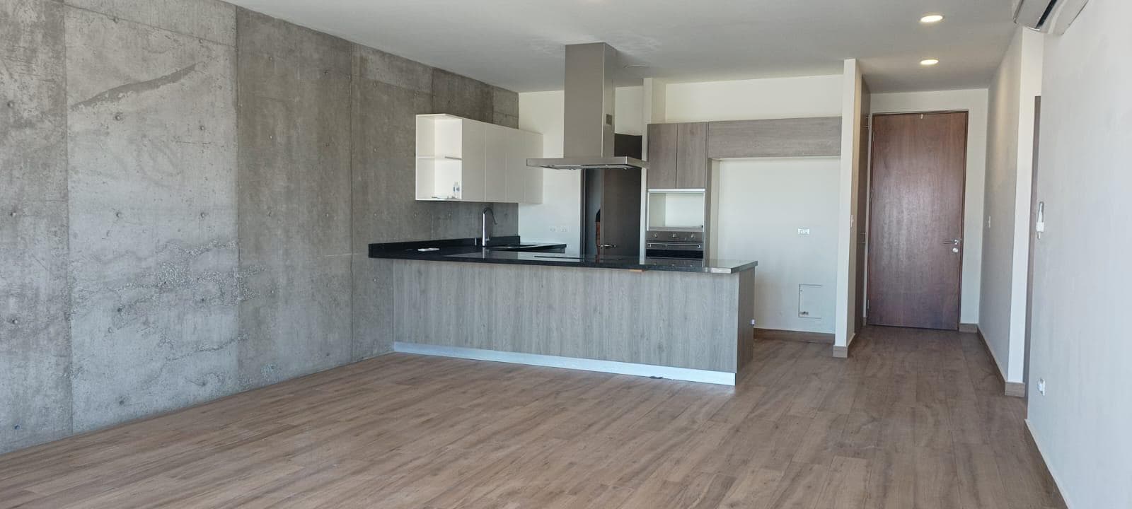 APARTMENT FOR RENT IN VALLE PONIENTE - TORRE LAS HUASTECAS - SANTA CATARINA