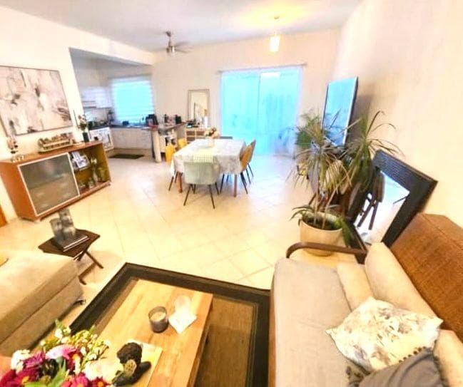 House at RESIDENCIAL CARACOL, AV LAS TORRES