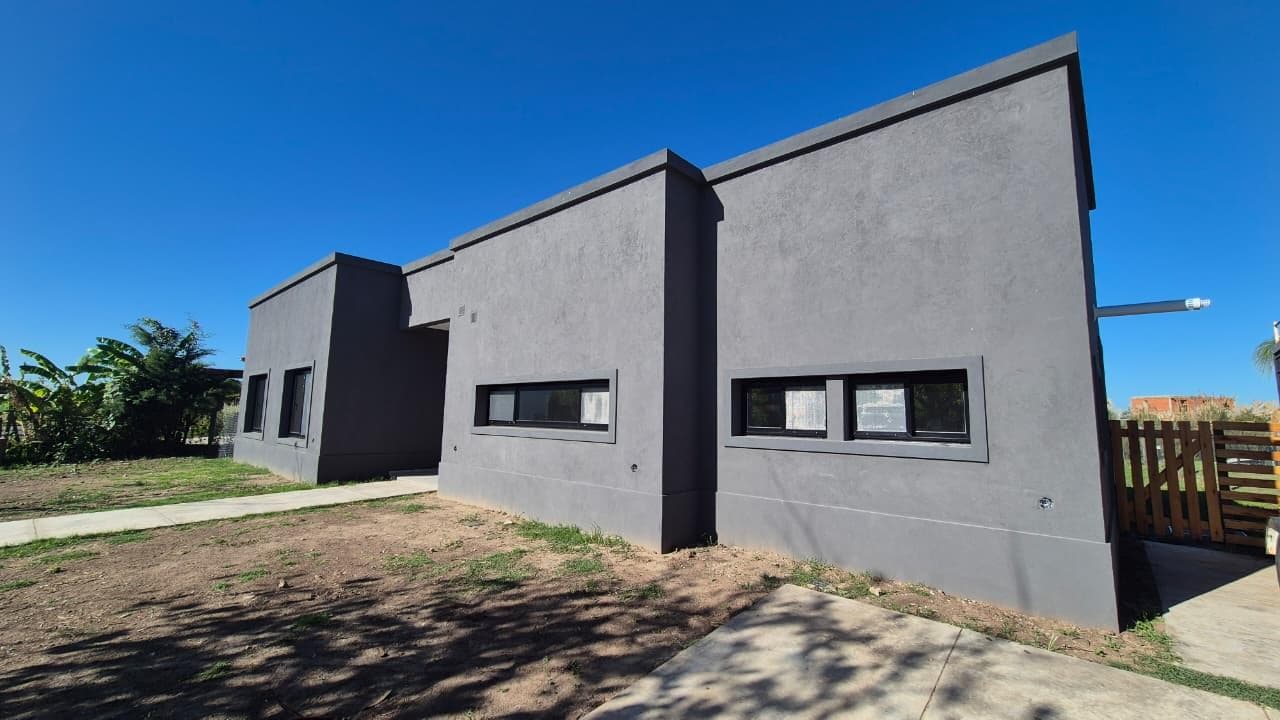 FOR SALE: Brand-new single-story house in Canton Norte overlooking a body of water