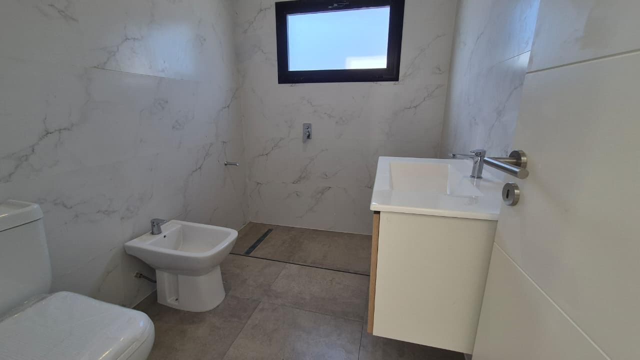 FOR SALE: Brand-new single-story house in Canton Norte overlooking a body of water