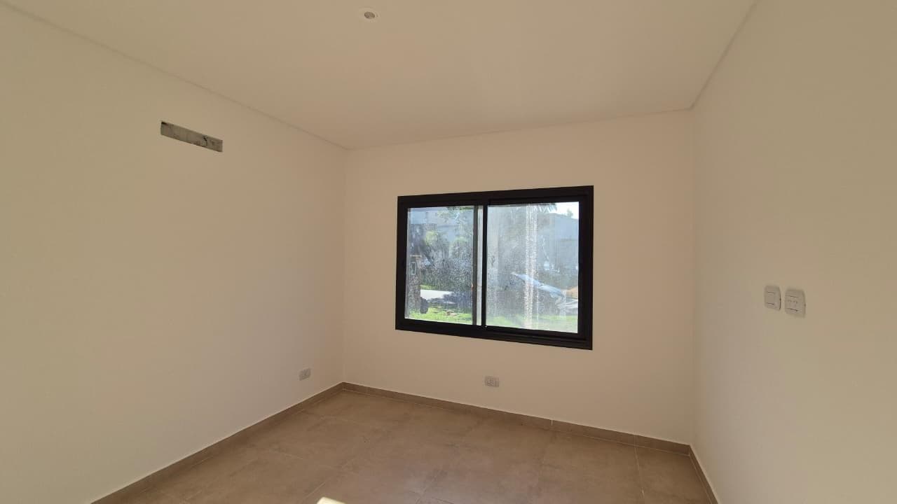 FOR SALE: Brand-new single-story house with 3 bedrooms and a maid's quarters in Canton Islas
