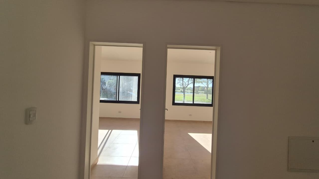 FOR SALE: Brand-new single-story house with 3 bedrooms and a maid's quarters in Canton Islas