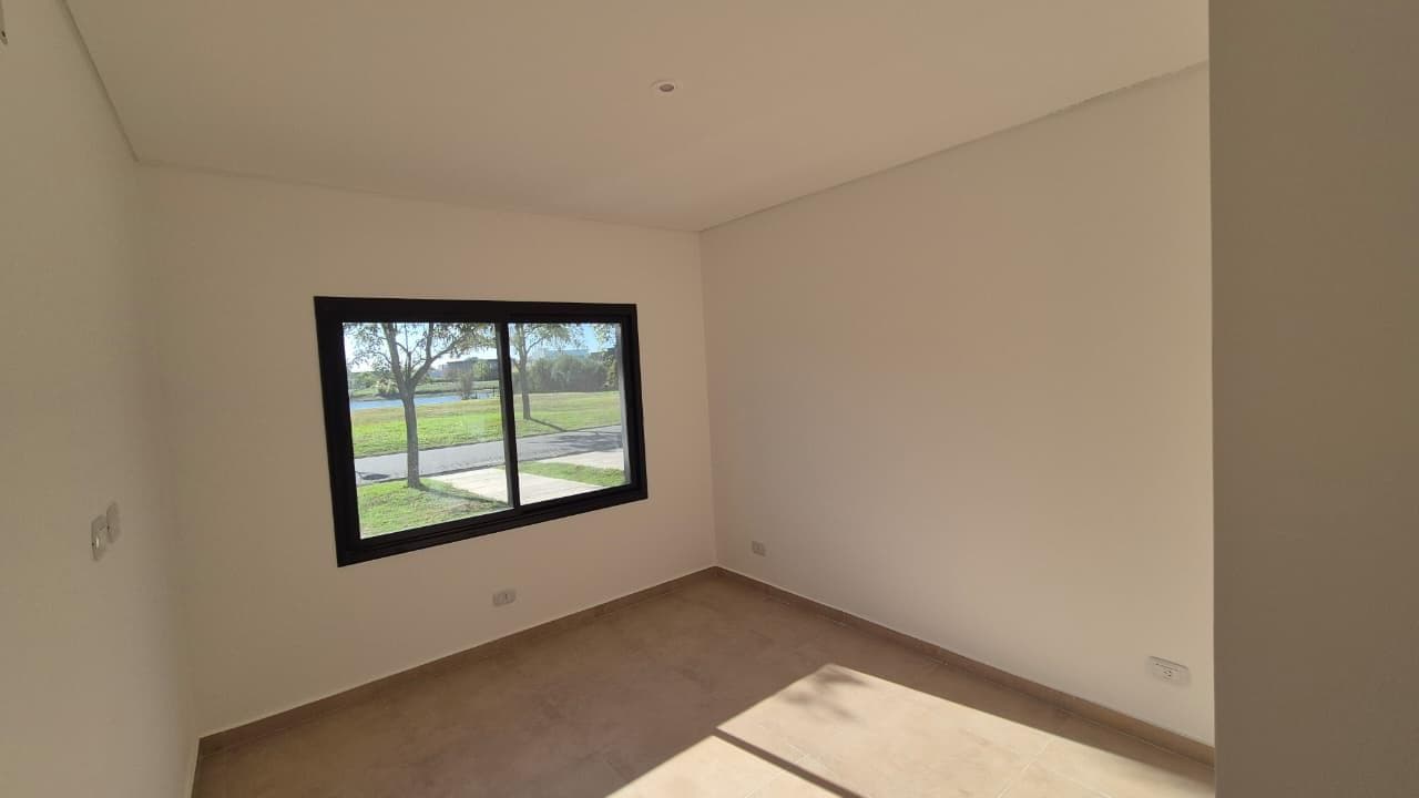 FOR SALE: Brand-new single-story house with 3 bedrooms and a maid's quarters in Canton Islas