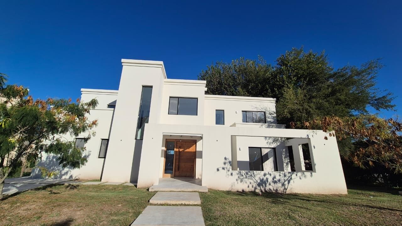 House in San Matias