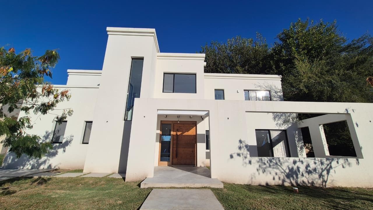 House in San Matias