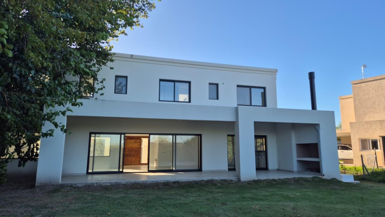 House in San Matias
