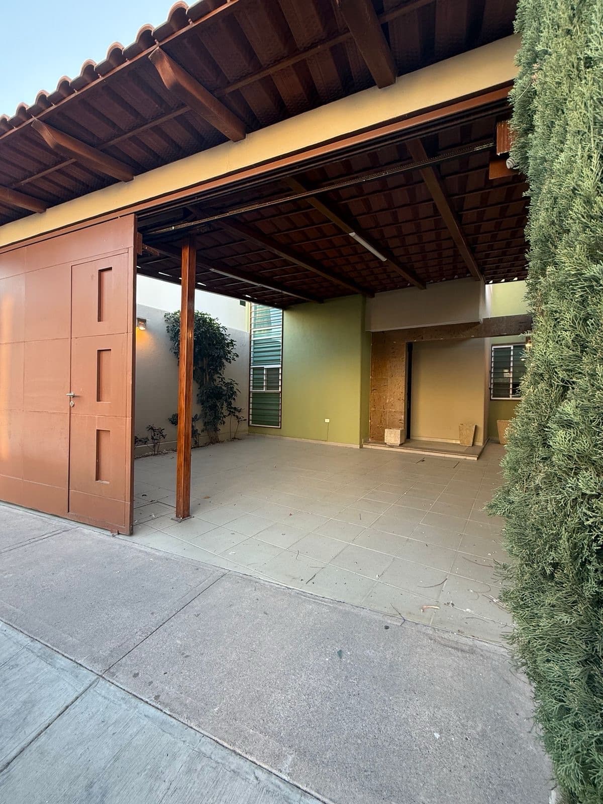 House - Bosques de los Ciprés Condominium