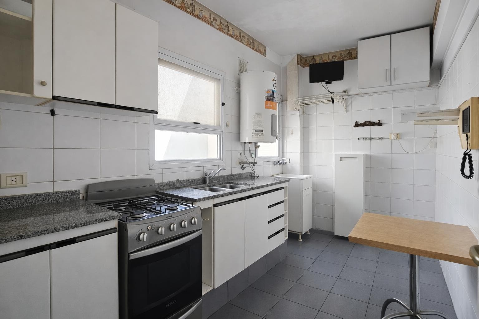 2-Room Apartment for Sale with Garage in Palermo Soho