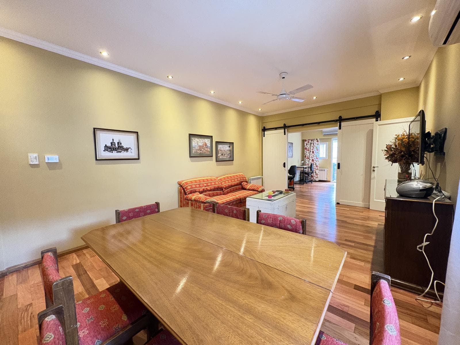 4-room apartment for sale with a balcony, 400 Montevideo Street, San Nicolás.